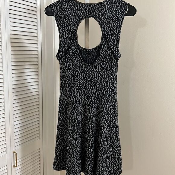 UO dress  - Picture 7 of 7